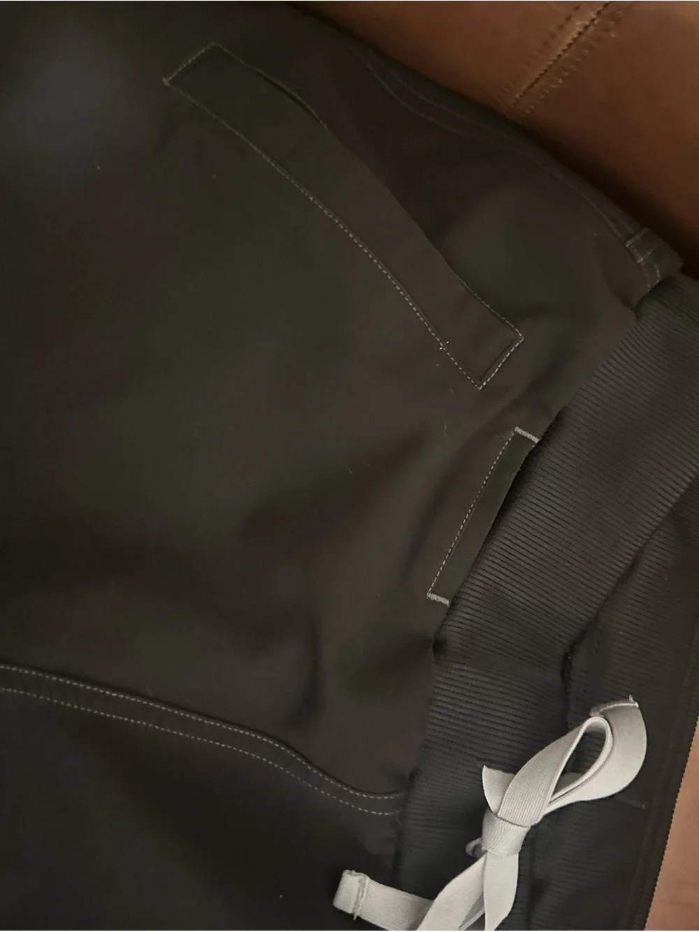 FIGS | “Tansen” Black 5 Pocket Scrub Joggers - Men’s Medium